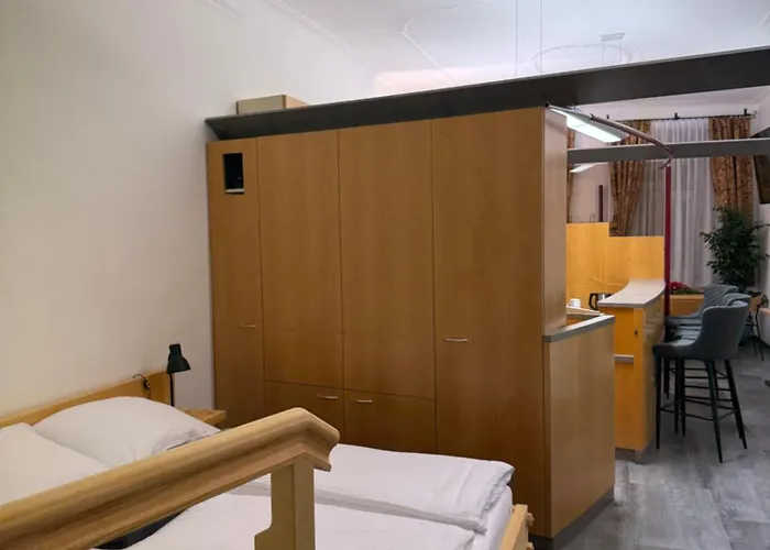 Ulrich Vonliechtenstein *